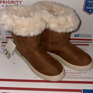 ZARA Faux Fur Brown Ankle Boots